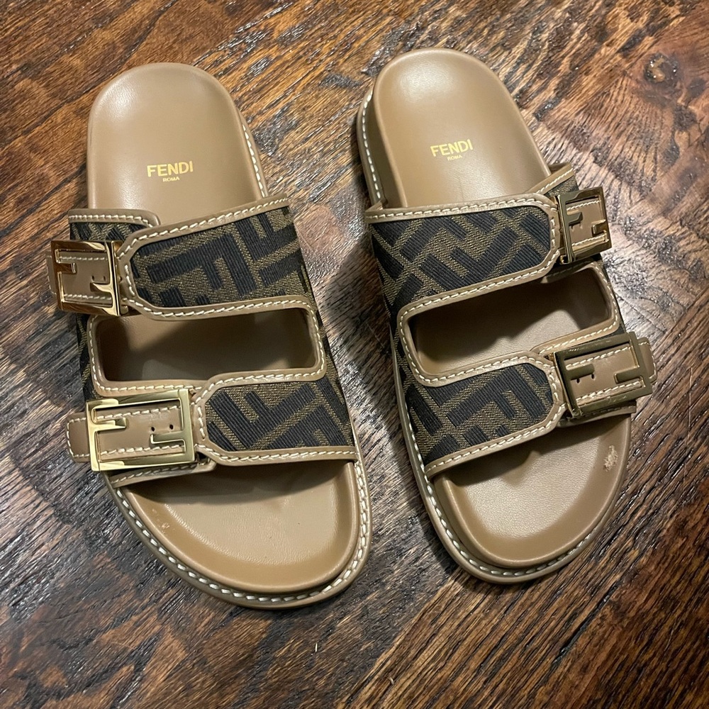 Fendi Woman dual strap Tan and Brown Sandals